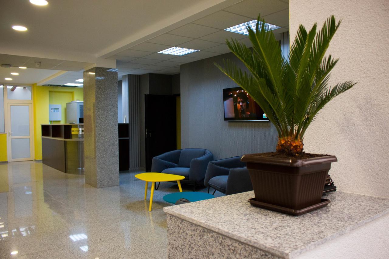 Rent Room N&S Iasi Bagian luar foto